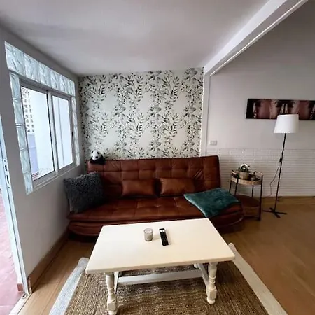 Apartment Mit Terrasse In Der Naehe Von Parque Taoro